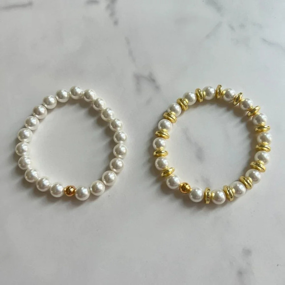 Shell Pearl Stretch Bracelets Set of 2 - Picture 8 of 9